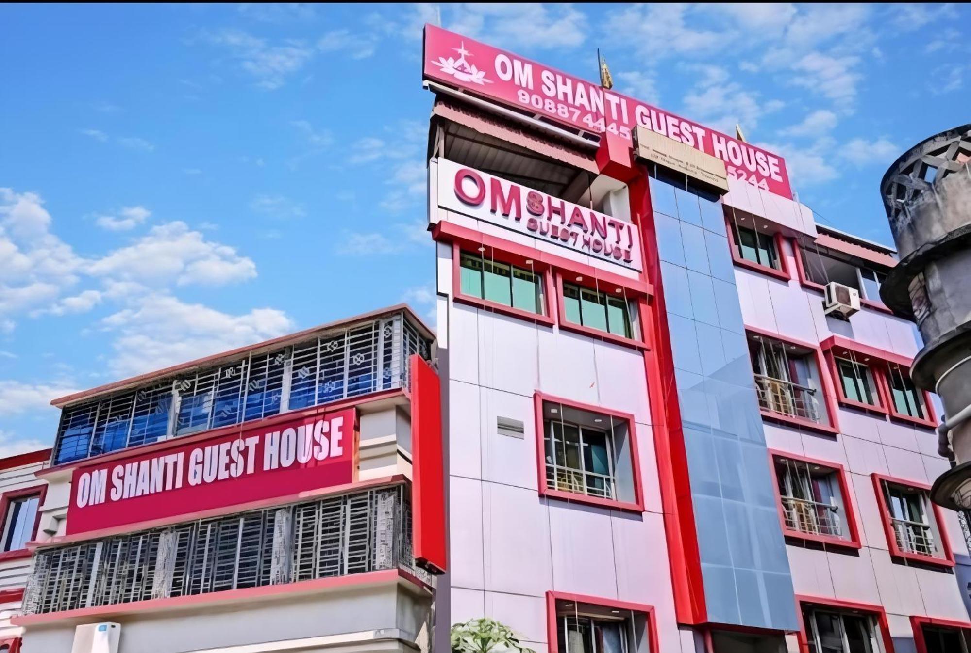 Om Shanti Guest House - Near Ruby General Hospital & Science City Homestay *