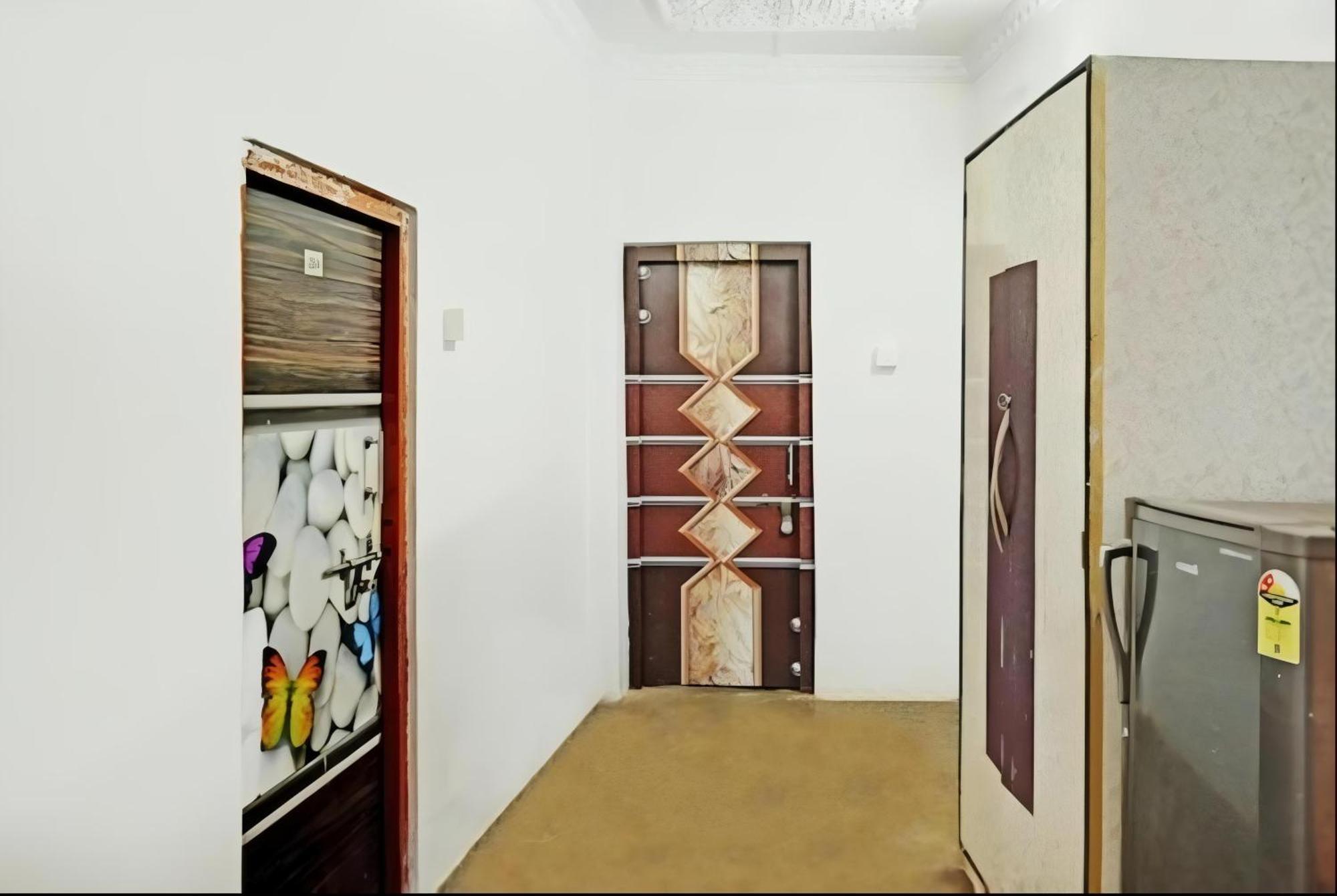 Om Shanti Guest House - Near Ruby General Hospital & Science City Kolkata